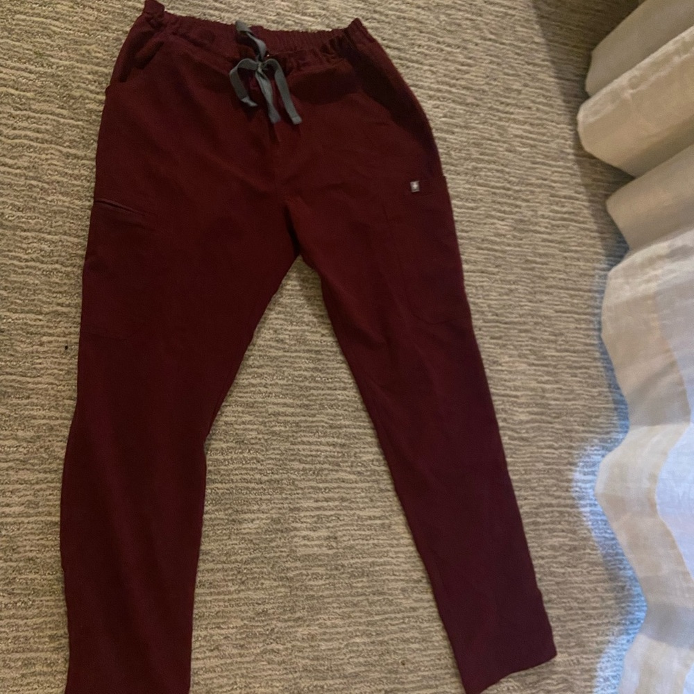 Figs High Waisted Yola™ Skinny Scrub Pant